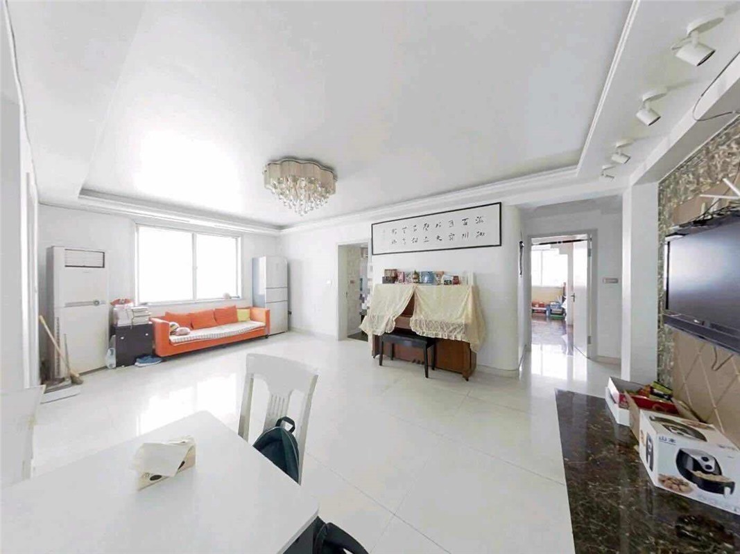 广府7楼131平米开价288万4房东边间 不占名额