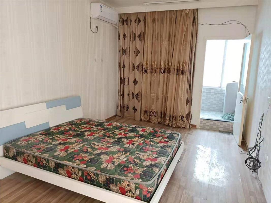 仓桥街20号宿舍楼4楼 62平米 218万 2026读书