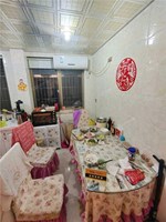 新世界广场3楼84平米 360万 带独立露台 初中小学均不占名额