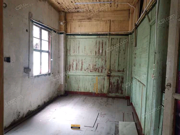 城西街98号院子内1楼 83平米 268万开价 小学2025 初中不占