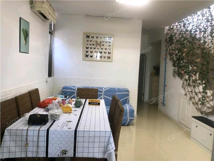 三官殿52号大院内 61平米 218万2027年读书 落地房1-2楼