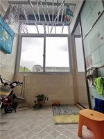 仓桥后巷77号宿舍楼 4越5跃层 44平米产权面积 70平米实际面积 210万