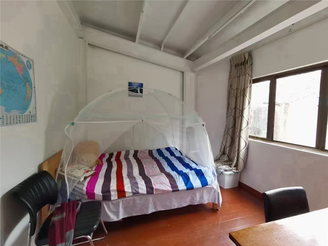 广场路36号大院2楼 59.3平米 229万 全新重建房带车位