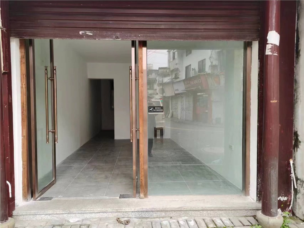 仓桥街158号 落地房1-2楼 61平米 209万  2026读书