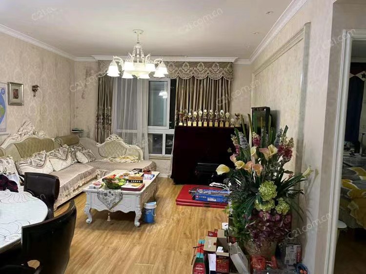 飞鹏20楼 122平米 305万 不占名额