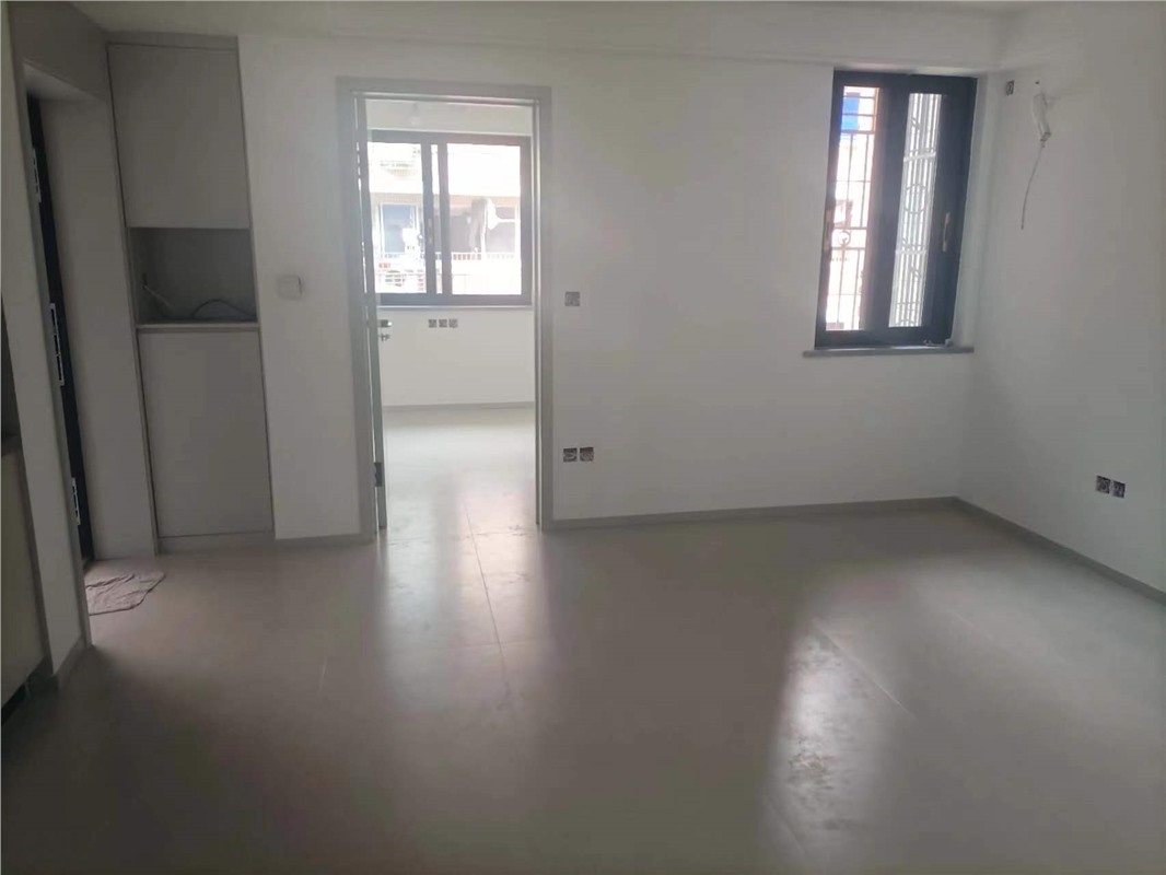 广府6楼 87平米 265万 读书不占名额