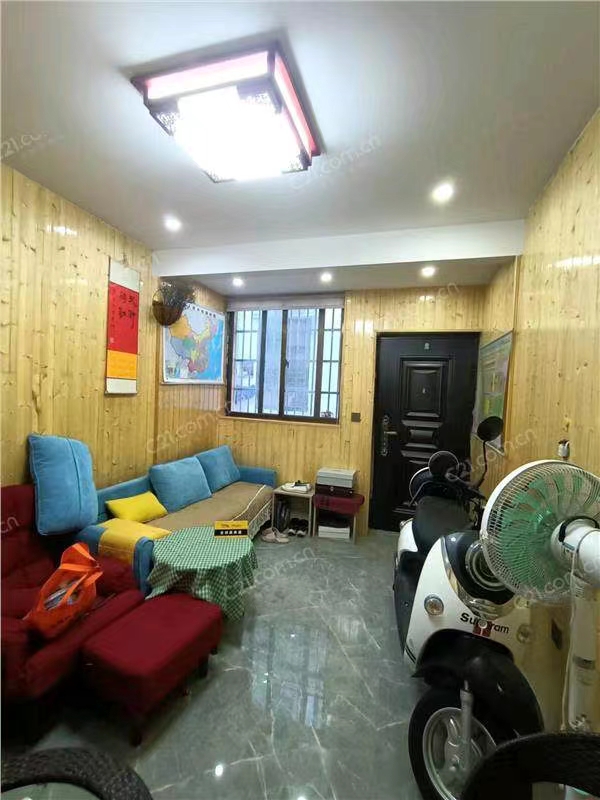 仓桥街64弄内 落地房1-3楼 52平米 168万