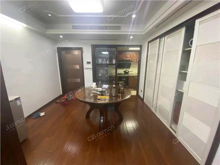 欣翔5楼 97.33平米 290万 读书不占名额