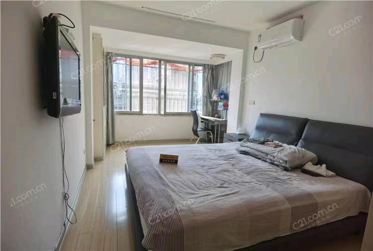 沧河巷70号宿舍楼5跃6跃层 75.4平米 215万 2024读书  再白送一个一楼