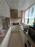 百榕1栋4楼 50平米 210万