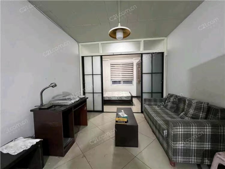 广场后巷15号宿舍楼2楼 54平米 165万