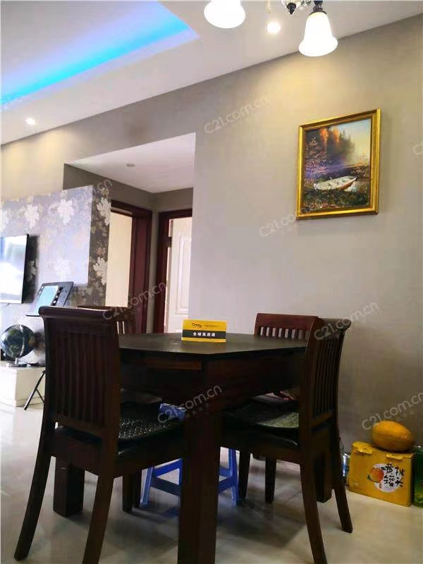 飞鹏19楼 76.56平米 239万 2026读书