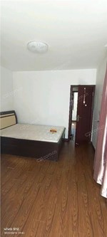 嘉会里51号落地房1-2楼 58平米 135万