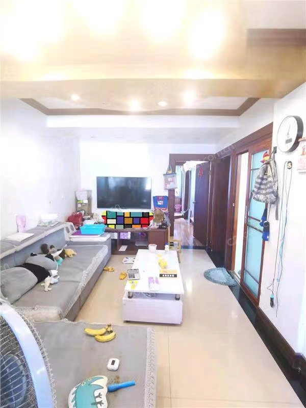 鼓楼商厦6楼 94.3平米 188万 读书不占名额