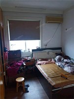 鼓楼商厦9楼 电梯直达 150平米 208万 不占名额