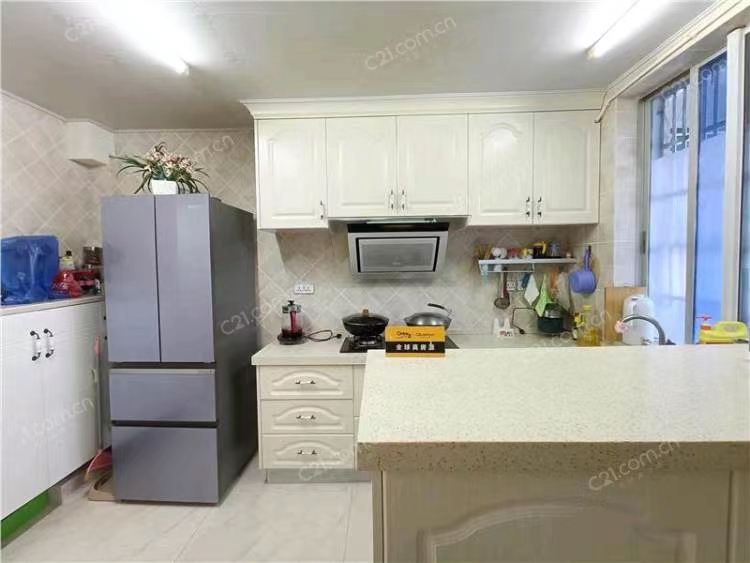 鼓楼商厦6楼 46平米  180万