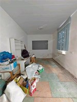 小虹桥25弄内落地房1-3楼 102平米 190万读书不占名额