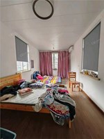 小虹桥25弄内落地房1-3楼 102平米 190万读书不占名额