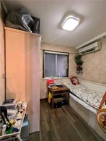 皇家19楼南边间 140平米 558万 初中小学均不占