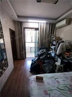 百榕楼梯房3楼 南边间 53平米 175万