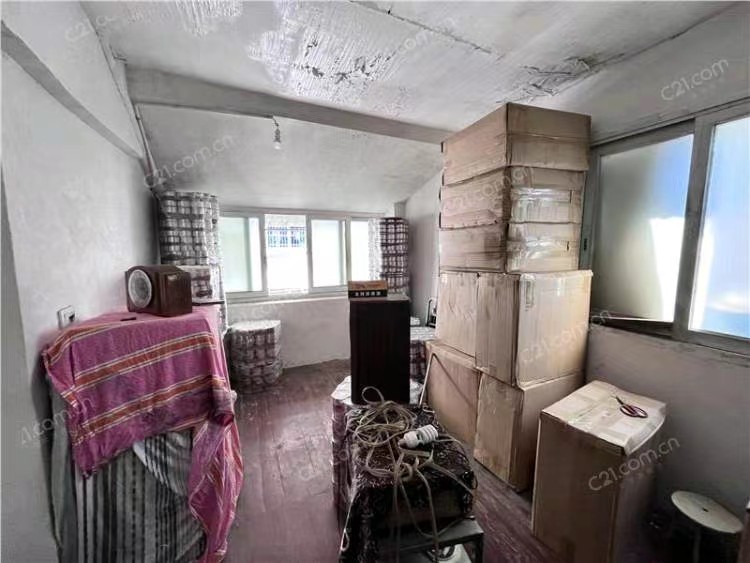 卖糖巷22弄内落地房1-2楼 79平米 208万 2027读书