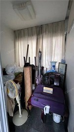 更新巷23号落地房1-2楼 248万 75平米产权面积 150平米实际面积 带独立中院 不占名额
