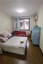 东公廨16号宿舍楼2楼 40平米 178万
