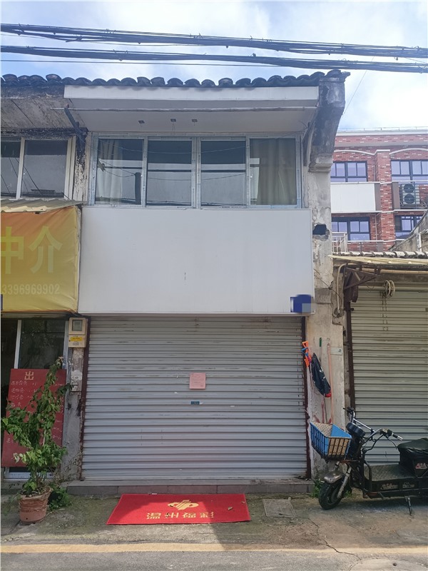 三官殿117号正街落地房1-2楼 62平米 218万 不占名额