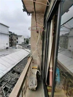 仓桥后巷45号宿舍楼2楼越3楼  58平米 148万