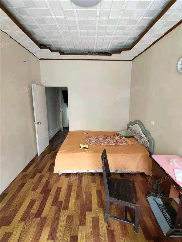 仓桥后巷45号宿舍楼2楼越3楼  58平米 178万
