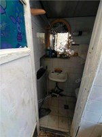 仓桥后巷45号宿舍楼2楼越3楼  58平米 148万