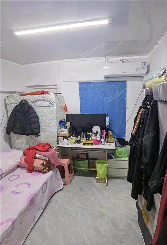 三官殿7号落地房1楼 21平米125万