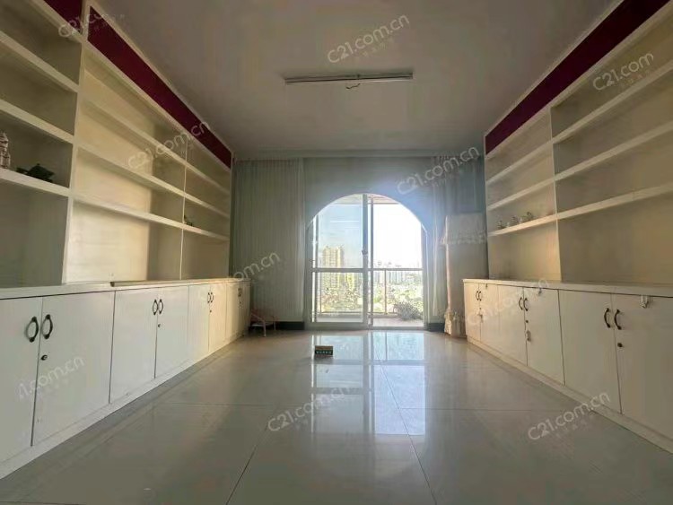 飞鹏13楼 110平米 278万 2027读书