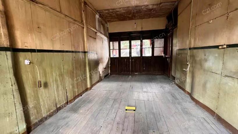 城西街72号2楼 43平米 159万