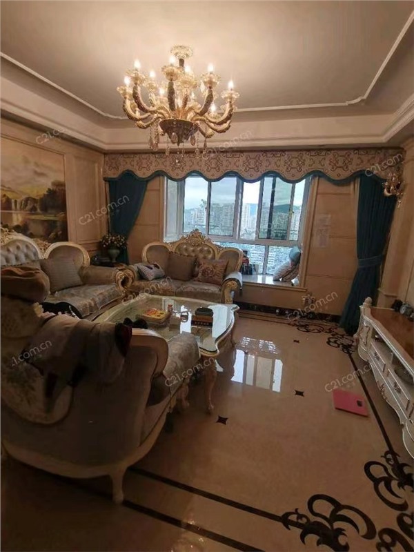 飞鹏21楼 145平米 318万 不占名额 欧式精装修