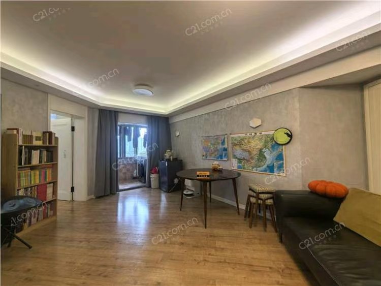 皇家12楼105平米 438万 小学不占 初中2027