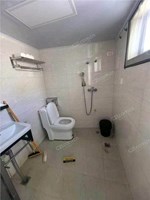 西公廨10号大院内 落地房1-3楼 135平米 298万 初中小学均不占