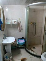 广场后巷25号落地房1-4楼 75平米 268万 小学不占，初中2027