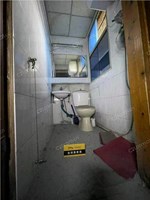 城西街29号宿舍楼3跃4 37平米 138万 买一层送一层