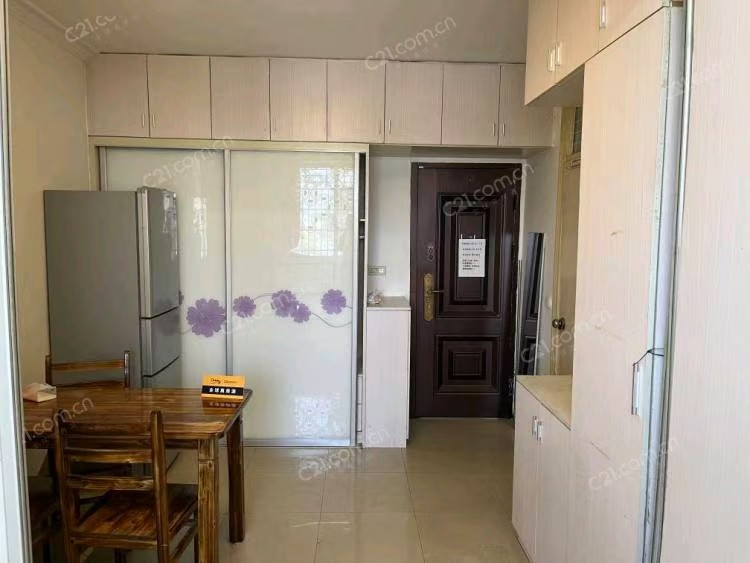 飞鹏巷9号宿舍楼3楼 46平米 138万