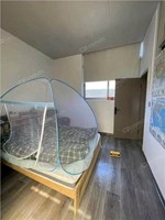 飞鹏巷42号内1楼 落地房1-3楼 28平米 实际70平米 158万