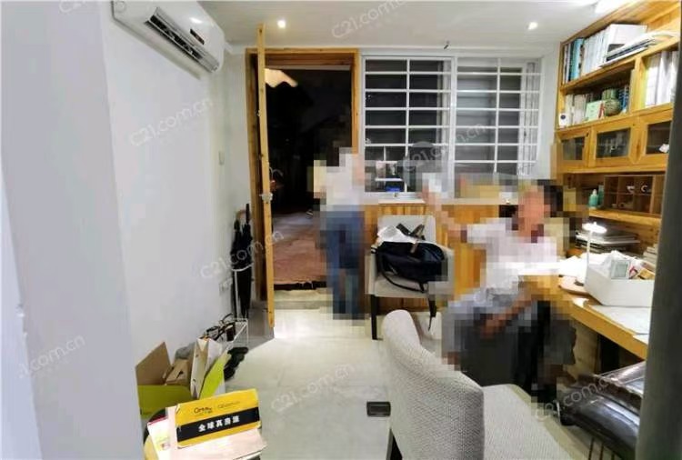 手肘头81号落地房1-3楼 52平米 168万 改造独门独户独栋小洋房