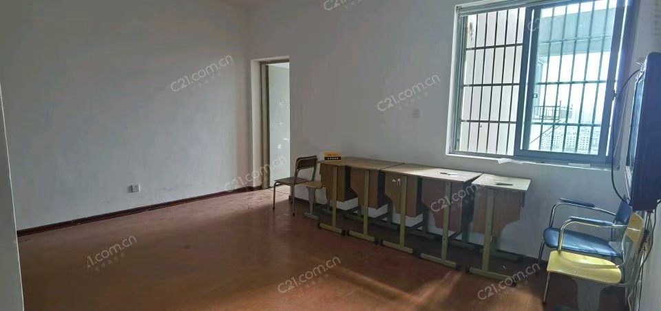 百榕17楼 57平米 213万