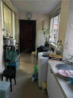 东公廨35号宿舍楼2楼 57平米 178万