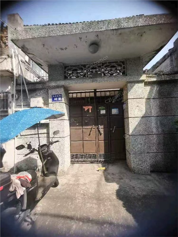 金锁46号大院内1楼 67平米 212万 不占名额