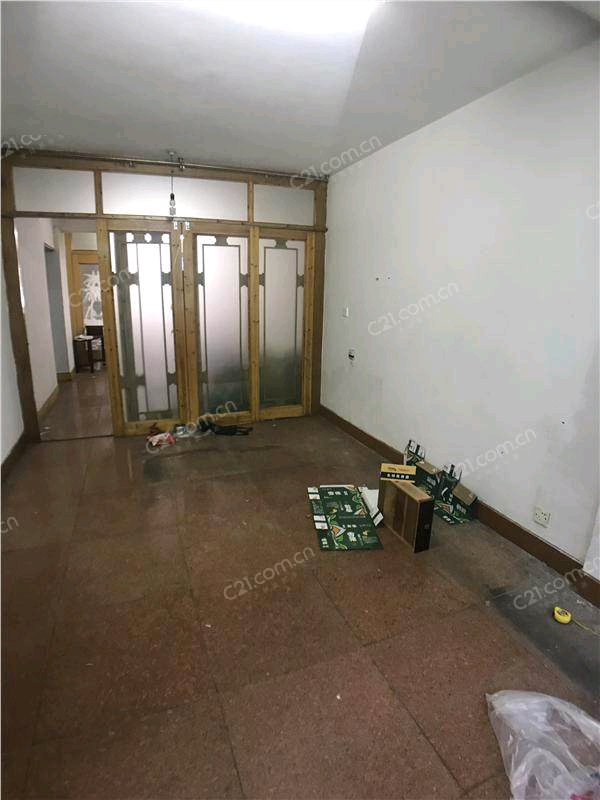 鼓楼商厦5楼 78平米168万 2025名额