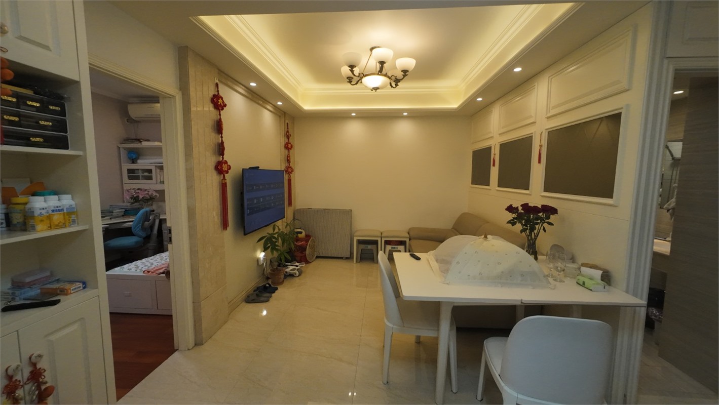 百榕14楼东边间 70平米 258万 2027名额