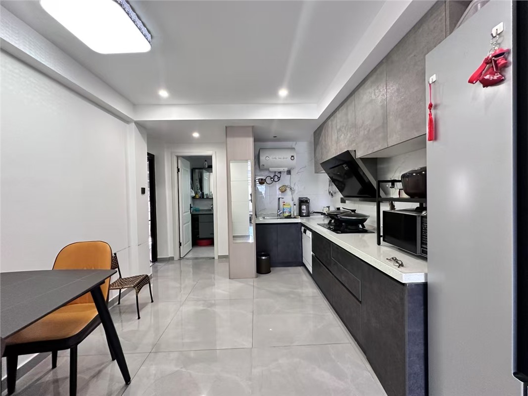 手肘头65号宿舍楼4楼 75平米 209万 不占名额