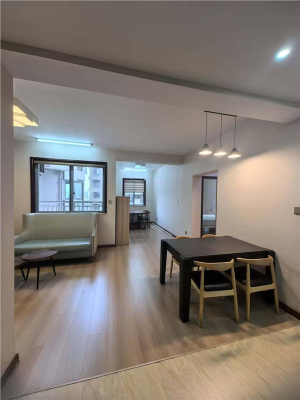 百榕12楼 101平米 278万 2028读书