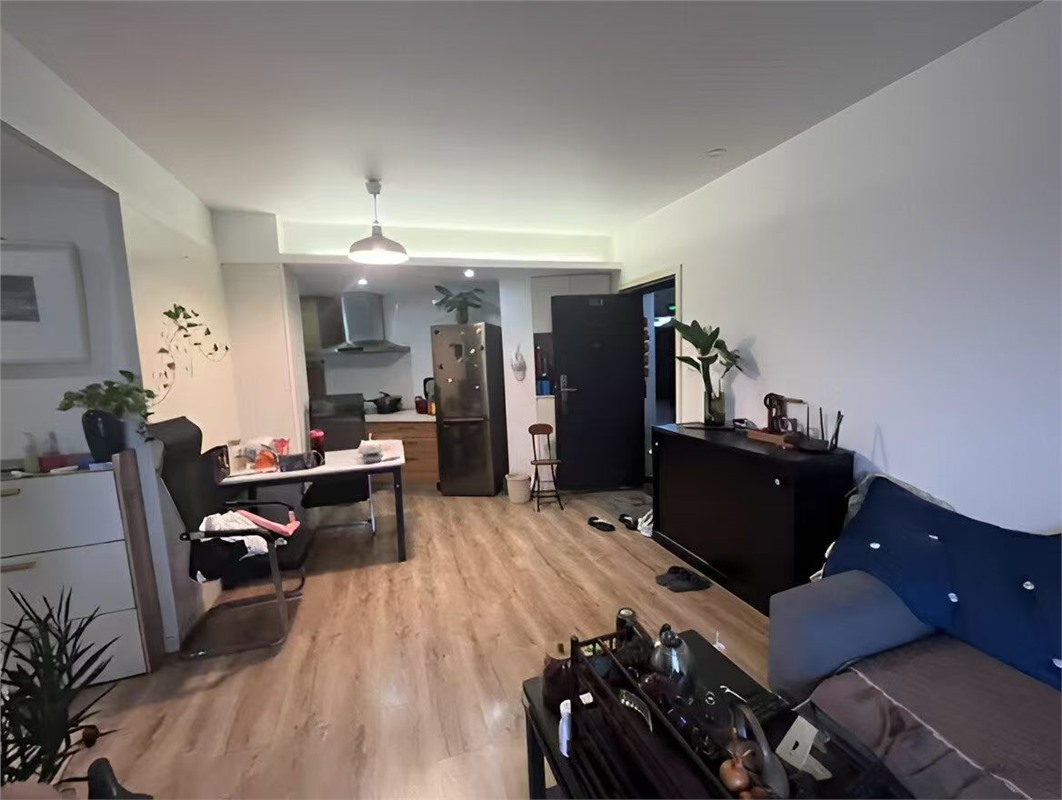 欣翔3楼 64平米 238万 2027读书